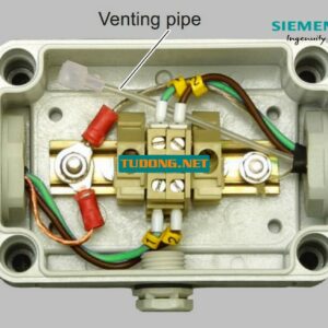 Hộp nối 7MF1575-8CC IP65 chống bụi nước - Kết nối bộ phát với van xả khí, chất liệu nhựa bền