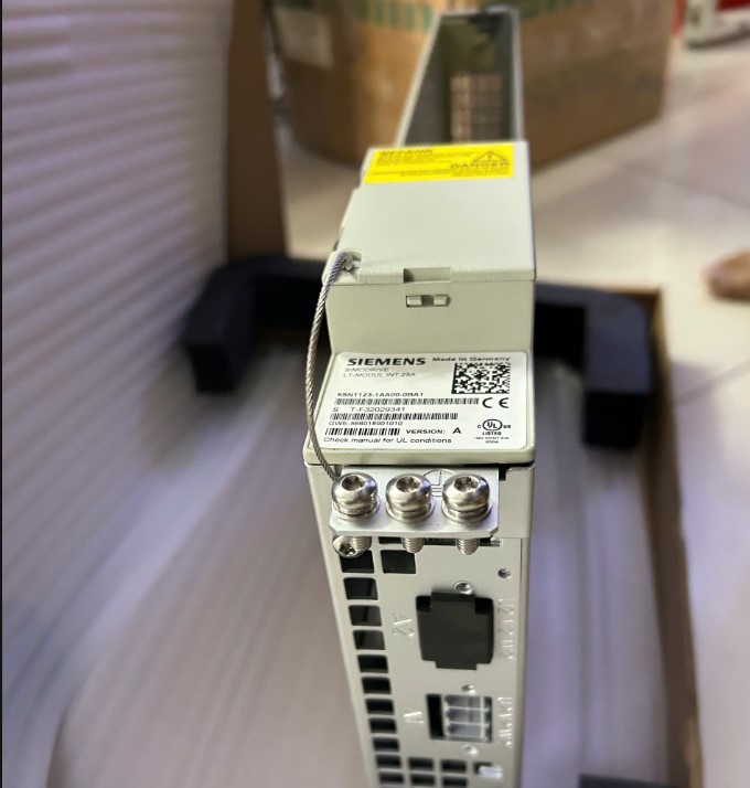 Hệ Thống Servo Drive Siemens SIMODRIVE 611 Universal Giải Pháp Hiệu Suất Cao Cho Máy CNC 2 SIMODRIVE 611 6SN1123 1AA00 0BA1